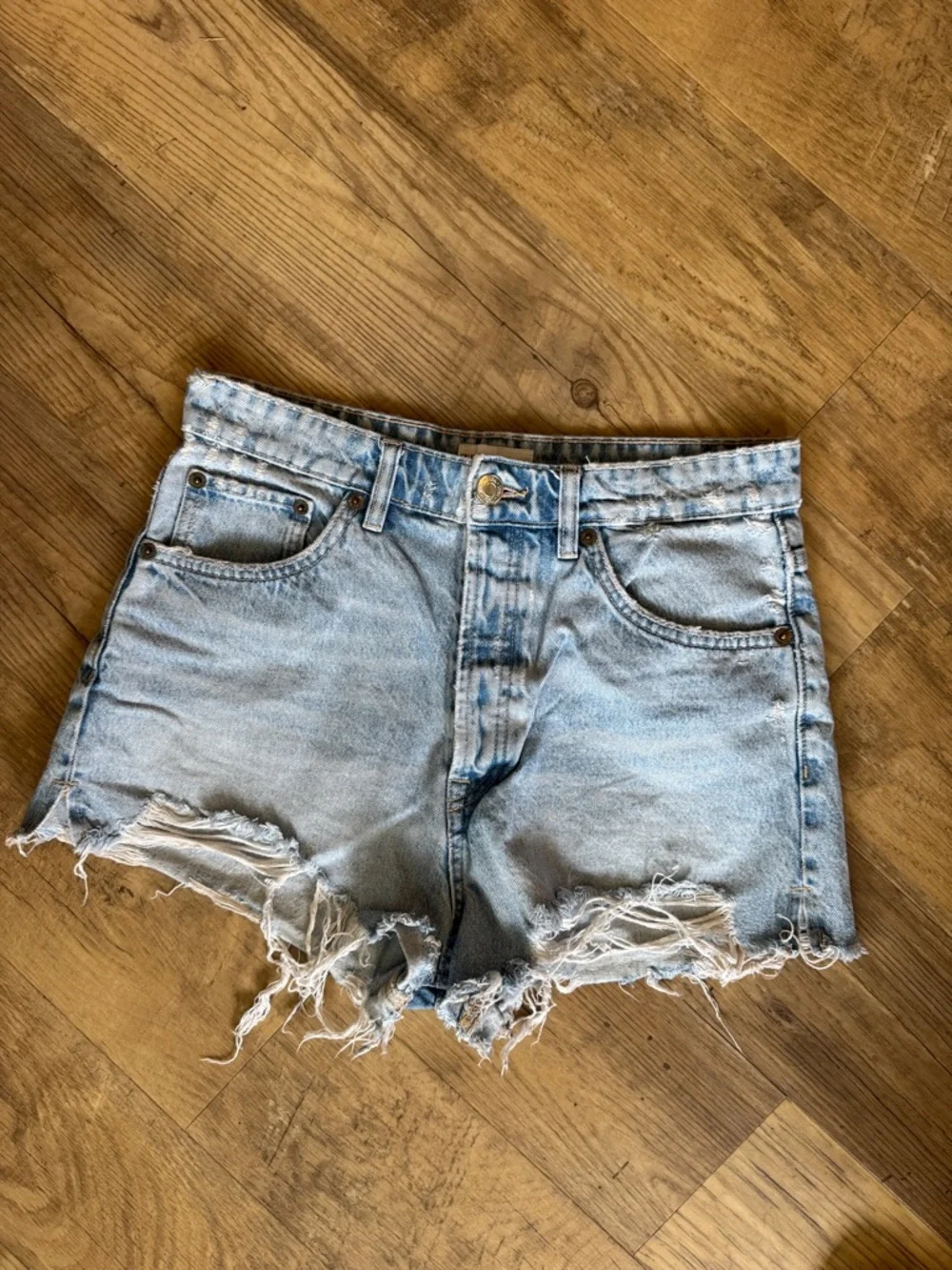 Zara Light Blue Button Fly Distressed Denim Jeans Sz 10